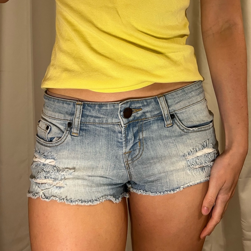 Urban Outfitters BDG Shortie shorts Low Waisted light wash mini jean shorts